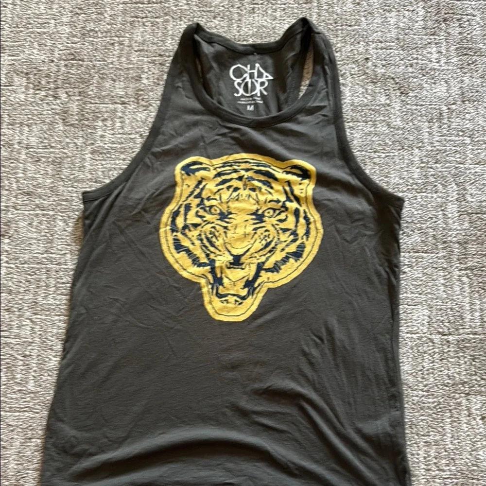 Chaser tee - Picture 1 of 2
